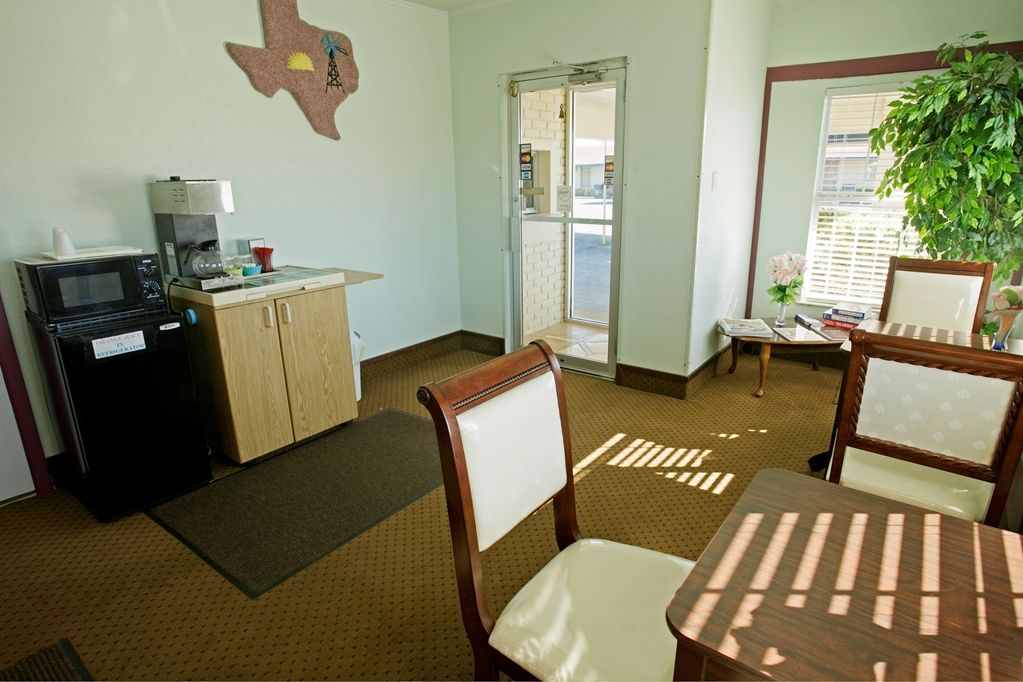 Americas Best Value Inn Ozona Facilities photo